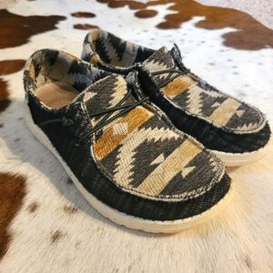 Hey Dudes Aztec Pattern